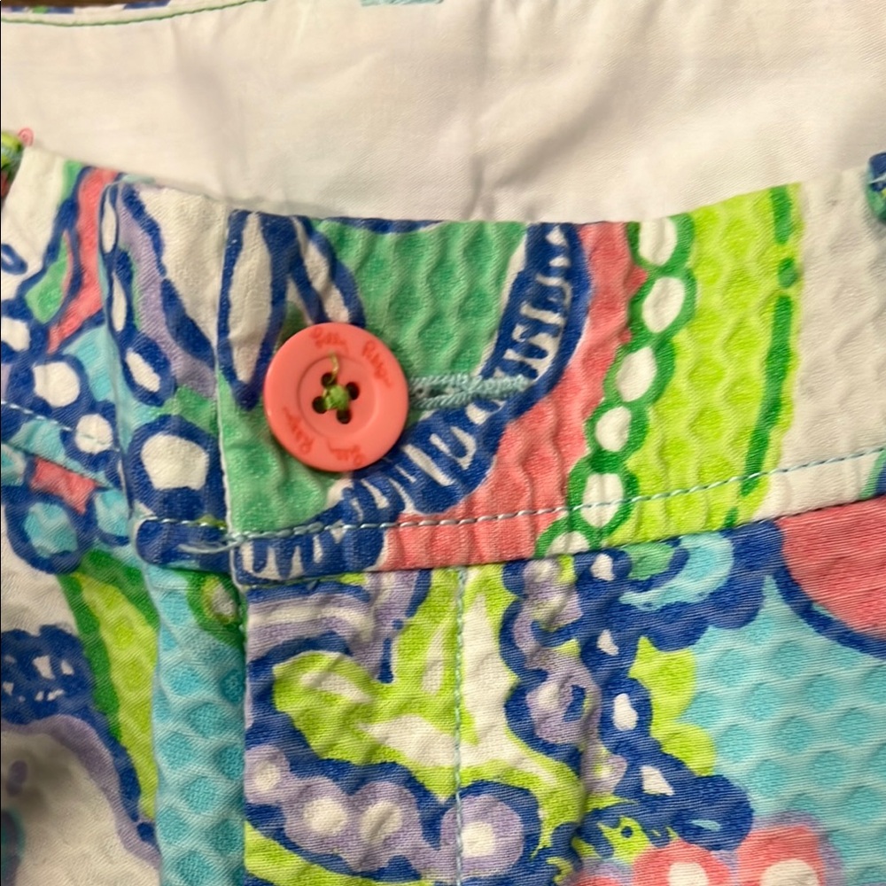 Lilly Pulitzer Blue and Pink Callahan Bermuda Shorts with Vibrant Patterns - Picture 4 of 6